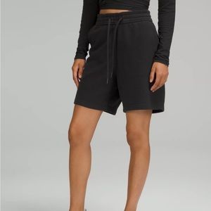 Lululemon Longeful High rise shorts 7”